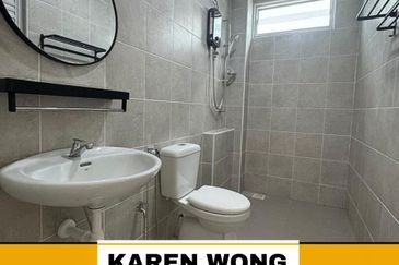 PARTLY FURNISHED WESTFIELD YARRA PARK 1 Storey SEMi DETACHED for Sale