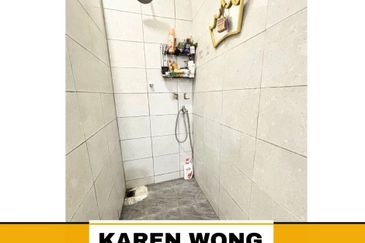 FULLY EXTENDED TAMAN KELADI GOOD CONDITION 1 Storey Terrace for Sale