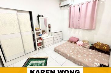 FULLY EXTENDED TAMAN KELADI GOOD CONDITION 1 Storey Terrace for Sale