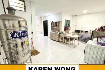 FULLY EXTENDED TAMAN KELADI GOOD CONDITION 1 Storey Terrace for Sale