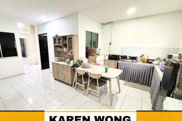 FULLY EXTENDED TAMAN KELADI GOOD CONDITION 1 Storey Terrace for Sale