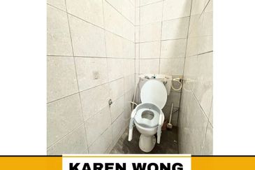 FULLY EXTENDED TAMAN KELADI GOOD CONDITION 1 Storey Terrace for Sale