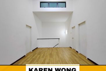 ENDLOT OPEN FACING BIGGER LAND SIZE SENNI BUKIT BANYAN for Sale