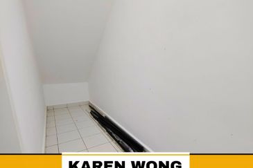 ENDLOT OPEN FACING BIGGER LAND SIZE SENNI BUKIT BANYAN for Sale