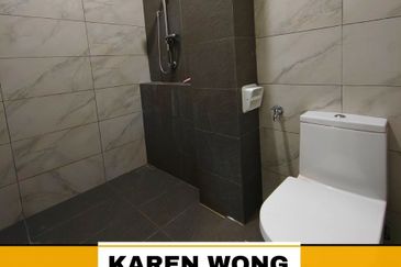 ENDLOT OPEN FACING BIGGER LAND SIZE SENNI BUKIT BANYAN for Sale