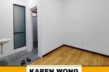 ENDLOT OPEN FACING BIGGER LAND SIZE SENNI BUKIT BANYAN for Sale