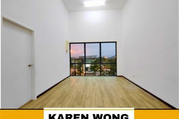 ENDLOT OPEN FACING BIGGER LAND SIZE SENNI BUKIT BANYAN for Sale