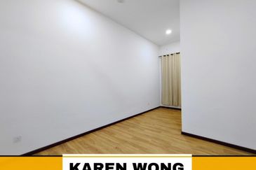 ENDLOT OPEN FACING BIGGER LAND SIZE SENNI BUKIT BANYAN for Sale