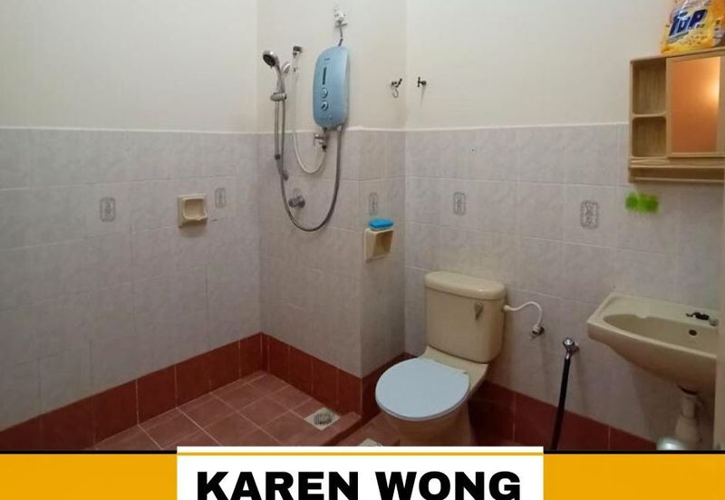 Bandar Laguna Merbok