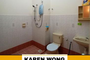 Bandar Laguna Merbok