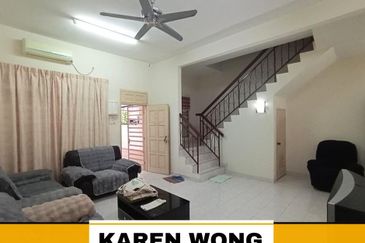 Bandar Laguna Merbok