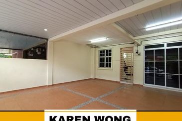 Bandar Laguna Merbok