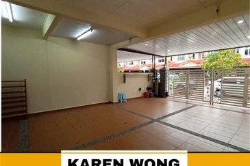 Bandar Laguna Merbok