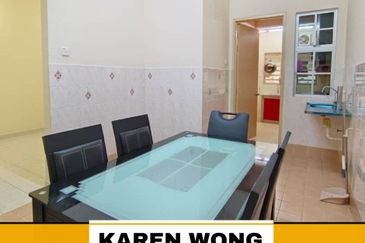 Bandar Laguna Merbok