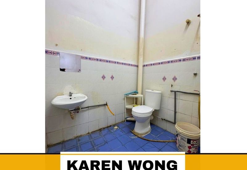 TAMAN KEMPAS PARTLY FURNISHED 2 Storey Terrace House for RENT