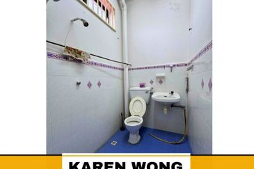 TAMAN KEMPAS PARTLY FURNISHED 2 Storey Terrace House for RENT