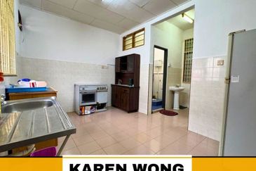 TAMAN KEMPAS PARTLY FURNISHED 2 Storey Terrace House for RENT