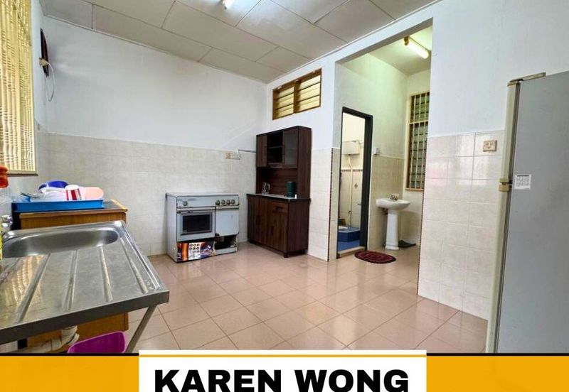 TAMAN KEMPAS PARTLY FURNISHED 2 Storey Terrace House for RENT