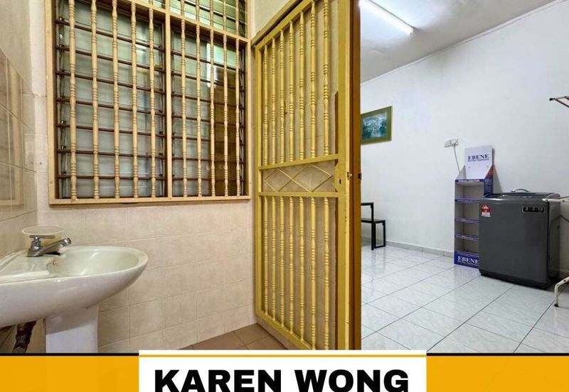 TAMAN KEMPAS PARTLY FURNISHED 2 Storey Terrace House for RENT