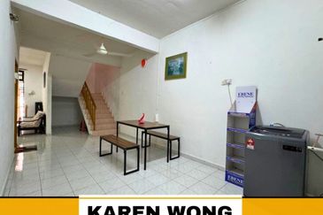 TAMAN KEMPAS PARTLY FURNISHED 2 Storey Terrace House for RENT
