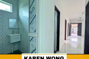 CORNER LOT TAMAN SERI GEDONG Near Taman Sejati RENOVATED 1 Storey Terrace House for Sale