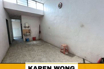 FULLY EXTENDED TAMAN WIRA Near Village Mall BELOW MARKET PRICE Single Storey Terrace for SALE