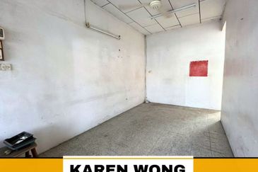 FULLY EXTENDED TAMAN WIRA Near Village Mall BELOW MARKET PRICE Single Storey Terrace for SALE