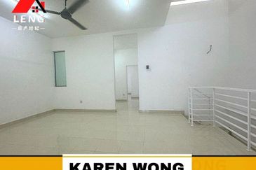 WALKING DISTANCE TO SCHOOL BANDAR SERI ASTANA 1 Storey Terrace for Sale