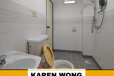 EXTENDED BALCONY BANDAR LAGUNA MERBOK 2 Storey Terrace for Sale