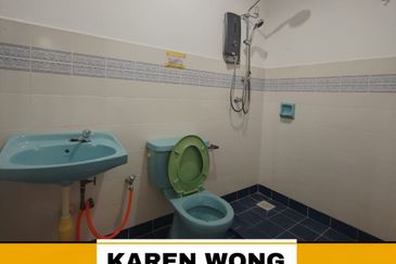 EXTENDED BALCONY BANDAR LAGUNA MERBOK 2 Storey Terrace for Sale