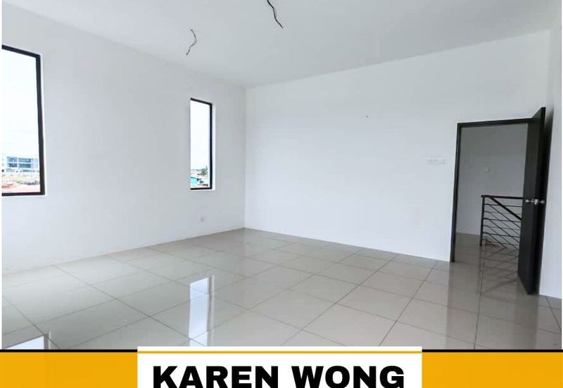 CORNER LOT SELL AT LOST AMAN PARC OPEN FACING 2 Storey SEMI DETACHED for Sale