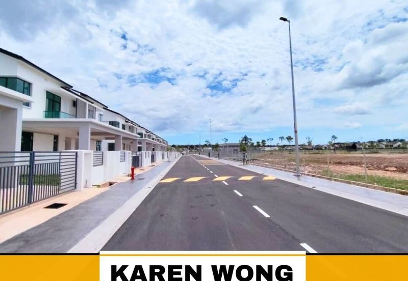 CORNER LOT SELL AT LOST AMAN PARC OPEN FACING 2 Storey SEMI DETACHED for Sale