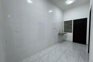 SALVIA, BUKIT BANYAN