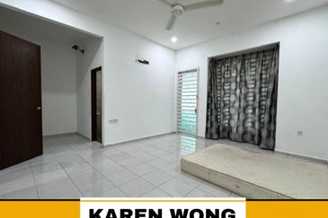 RENOVATED & PARTLY FURNISHED SP SAUJANA 2 Storey Terrace House for RENT