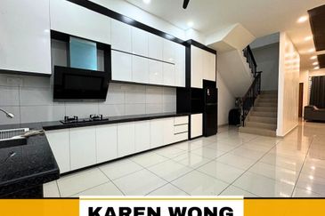 RENOVATED & PARTLY FURNISHED SP SAUJANA 2 Storey Terrace House for RENT