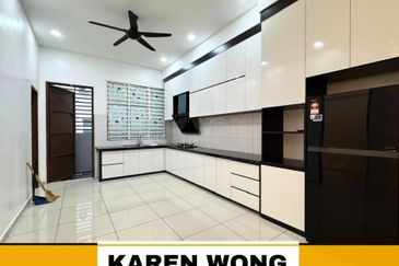 RENOVATED & PARTLY FURNISHED SP SAUJANA 2 Storey Terrace House for RENT