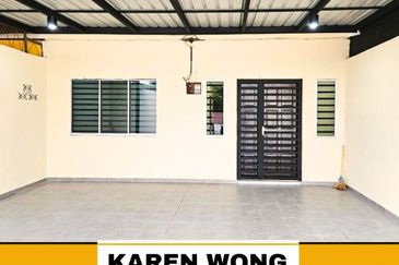 FULLY RENOVATED TAMAN DESA AMAN BIG LAND SIZE 1 Storey Terrace for Sale