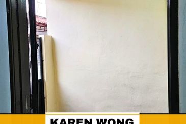 FULLY RENOVATED TAMAN DESA AMAN BIG LAND SIZE 1 Storey Terrace for Sale