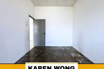 FULL LOAN & CASH BACK ANGGERIK BANDAR AMANJAYA Terrace House for Sale