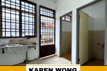 FULL LOAN & CASH BACK ANGGERIK BANDAR AMANJAYA Terrace House for Sale