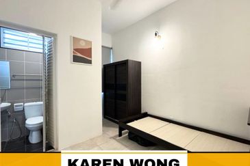 FACING PLAYGROUND WESTFIELD YARRA PARK 2 Storey SEMI DETACHED for Sale