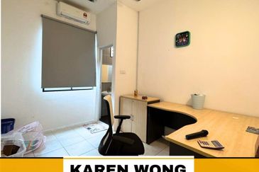 FACING PLAYGROUND WESTFIELD YARRA PARK 2 Storey SEMI DETACHED for Sale