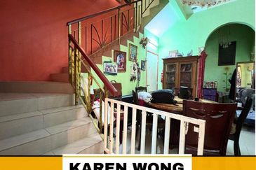 LONG PORCH NEAR CMART PERMATA HILL PARK 2.5 Storey Terrace House for Sale