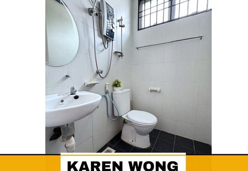 LONG PORCH NEAR CMART PERMATA HILL PARK 2.5 Storey Terrace House for Sale