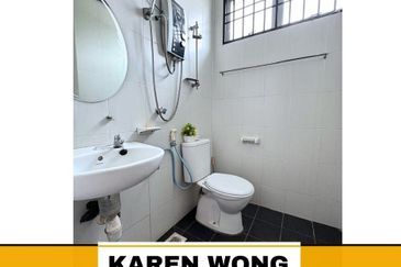 LONG PORCH NEAR CMART PERMATA HILL PARK 2.5 Storey Terrace House for Sale