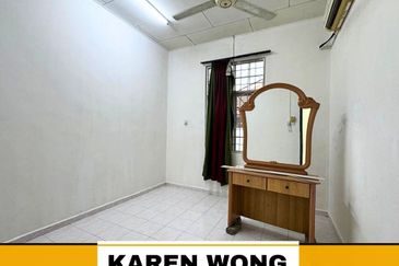 PARTLY FURNISHED TAMAN DESA ENGGANG 1 Storey SEMI DETACHED for RENT