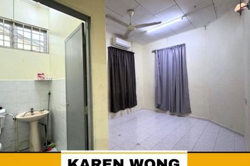 PARTLY FURNISHED TAMAN DESA ENGGANG 1 Storey SEMI DETACHED for RENT