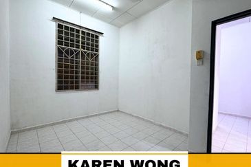 PARTLY FURNISHED TAMAN DESA ENGGANG 1 Storey SEMI DETACHED for RENT