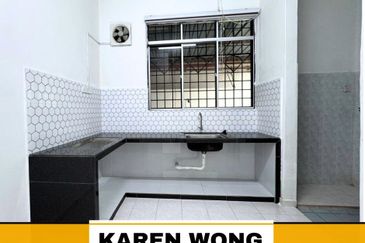 PARTLY FURNISHED TAMAN DESA ENGGANG 1 Storey SEMI DETACHED for RENT