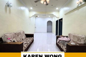 PARTLY FURNISHED TAMAN DESA ENGGANG 1 Storey SEMI DETACHED for RENT